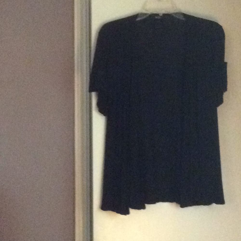 Basic Black Open Front Swing Style Top